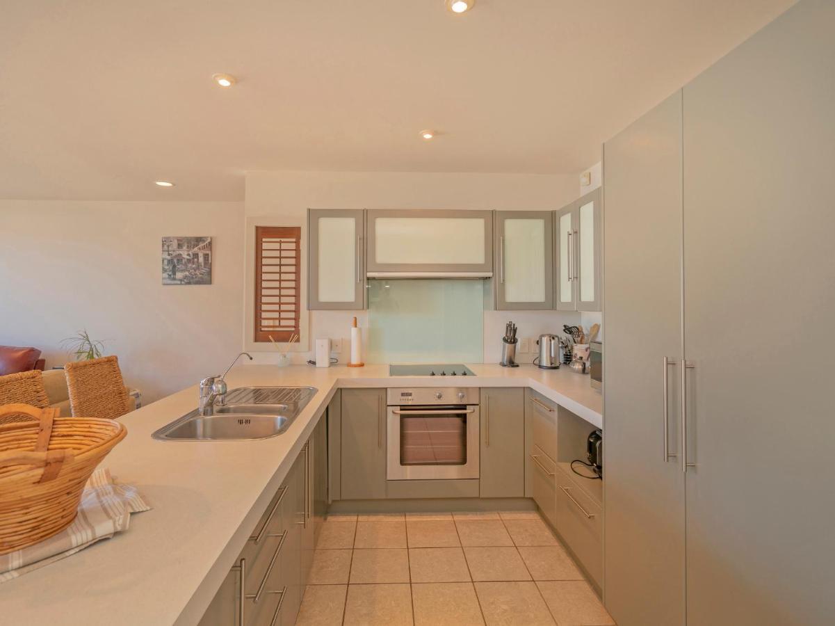 Tairua Waterfront Retreat - Tairua Apartment Kültér fotó