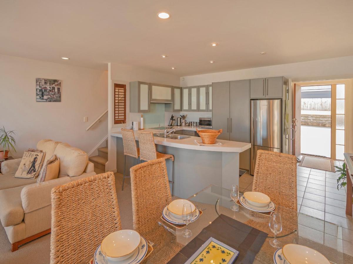 Tairua Waterfront Retreat - Tairua Apartment Kültér fotó