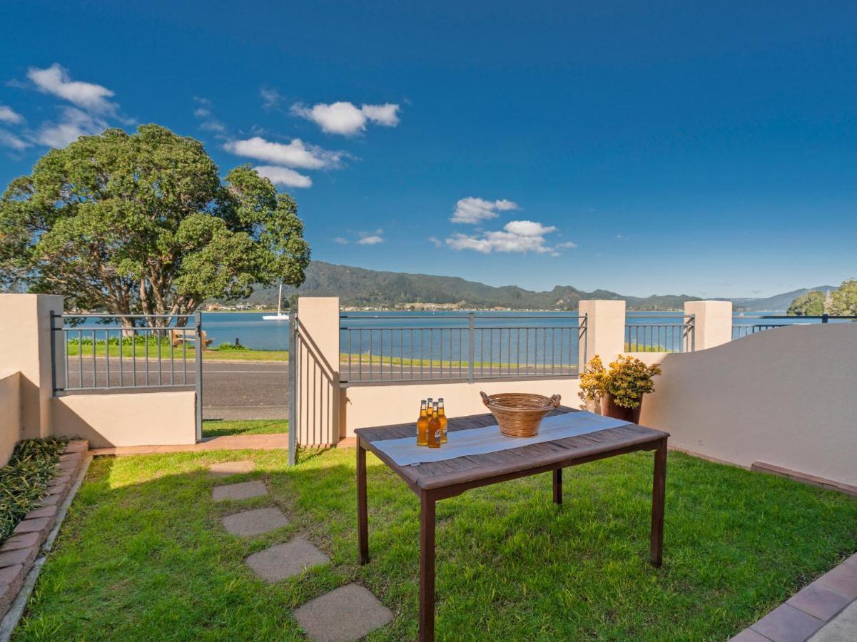 Tairua Waterfront Retreat - Tairua Apartment Kültér fotó