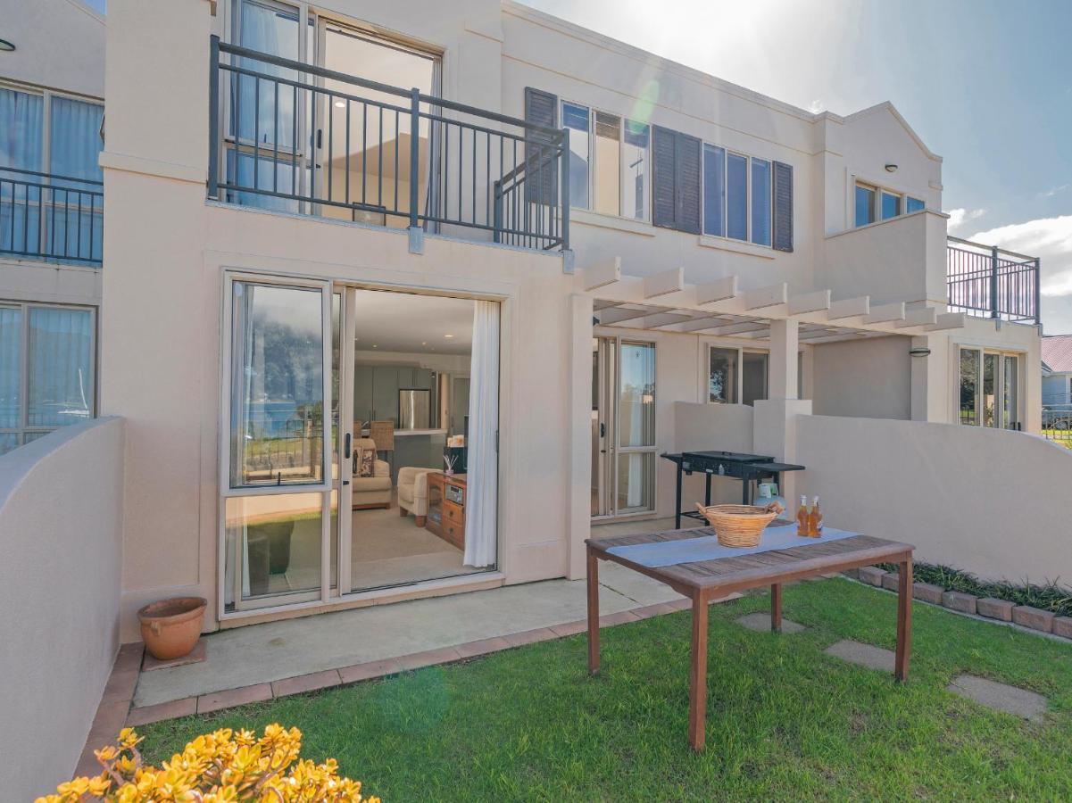 Tairua Waterfront Retreat - Tairua Apartment Kültér fotó